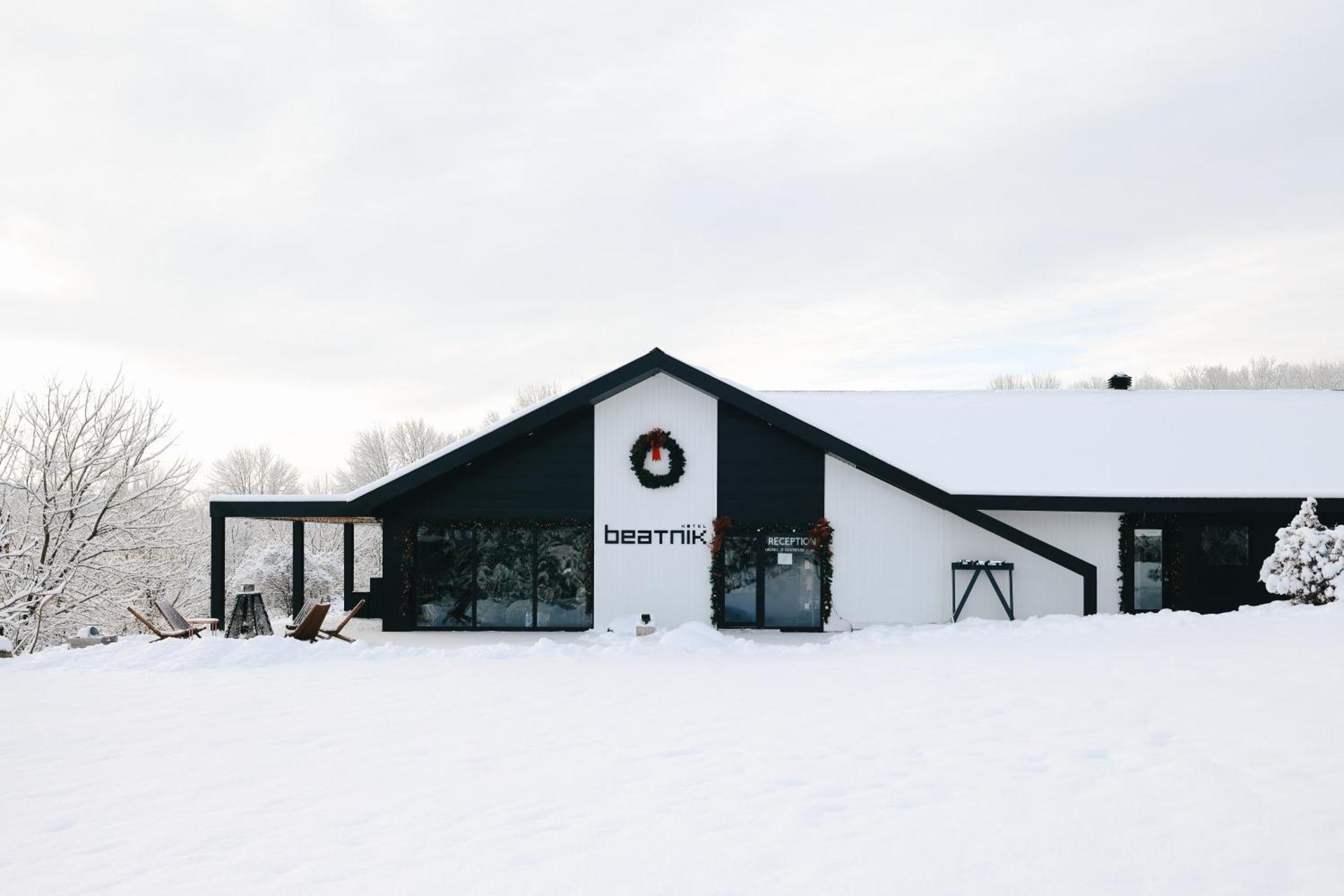 Beatnik Hotel Bromont Kültér fotó